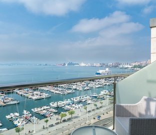 Habitación ejecutiva con terraza  Vincci Puertochico Santander